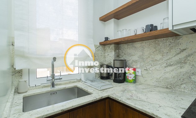 Resale - Apartment - La Mata