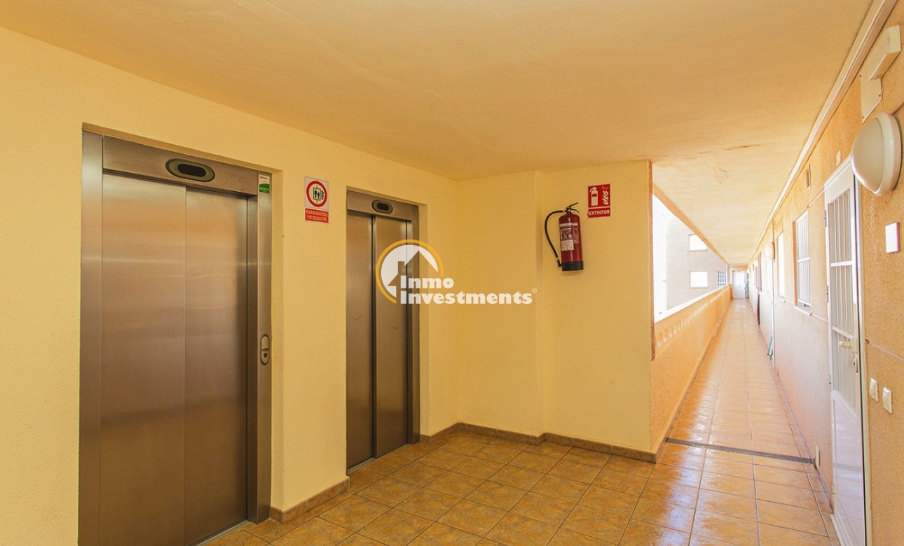 Resale - Apartment - La Mata