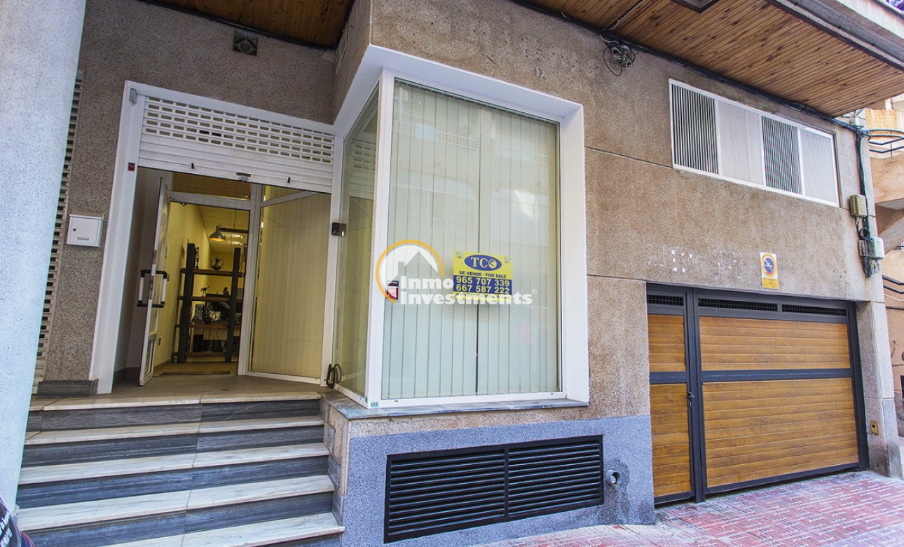 Resale - Commercial - Torrevieja - Habaneras