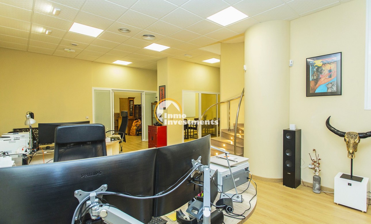 Resale - Commercial - Torrevieja - Habaneras