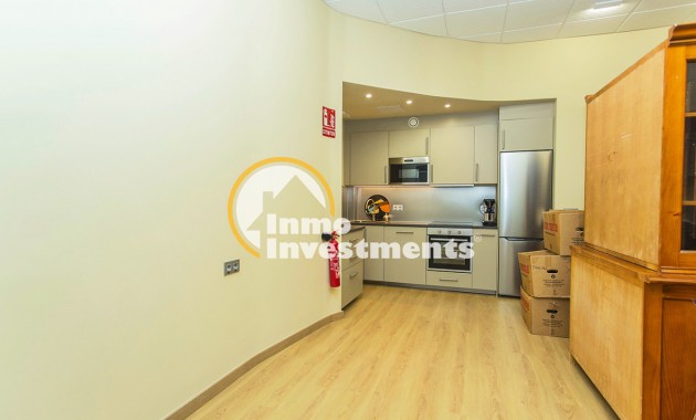 Resale - Commercial - Torrevieja - Habaneras