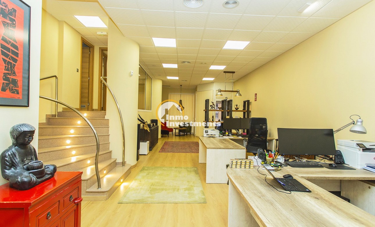 Resale - Commercial - Torrevieja - Habaneras