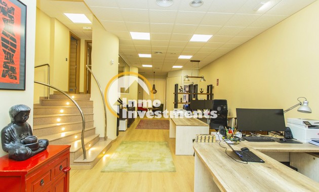 Resale - Commercial - Torrevieja - Habaneras