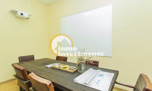 Resale - Commercial - Torrevieja - Habaneras