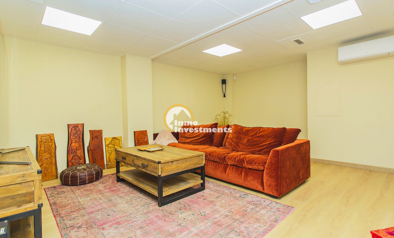 Resale - Commercial - Torrevieja - Habaneras