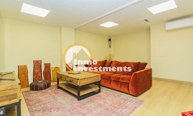 Resale - Commercial - Torrevieja - Habaneras