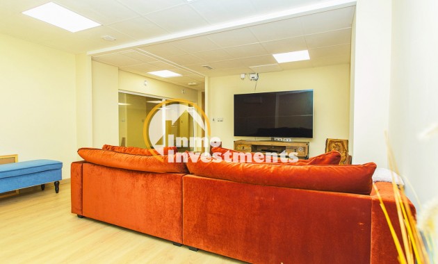 Resale - Commercial - Torrevieja - Habaneras