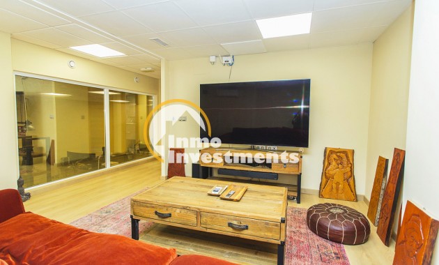 Resale - Commercial - Torrevieja - Habaneras