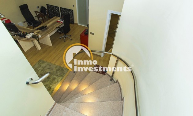 Resale - Commercial - Torrevieja - Habaneras