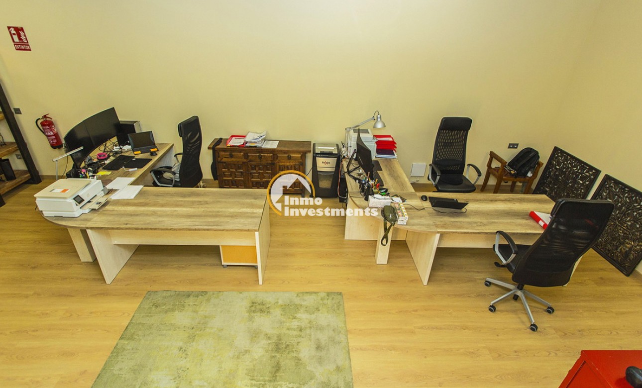 Resale - Commercial - Torrevieja - Habaneras