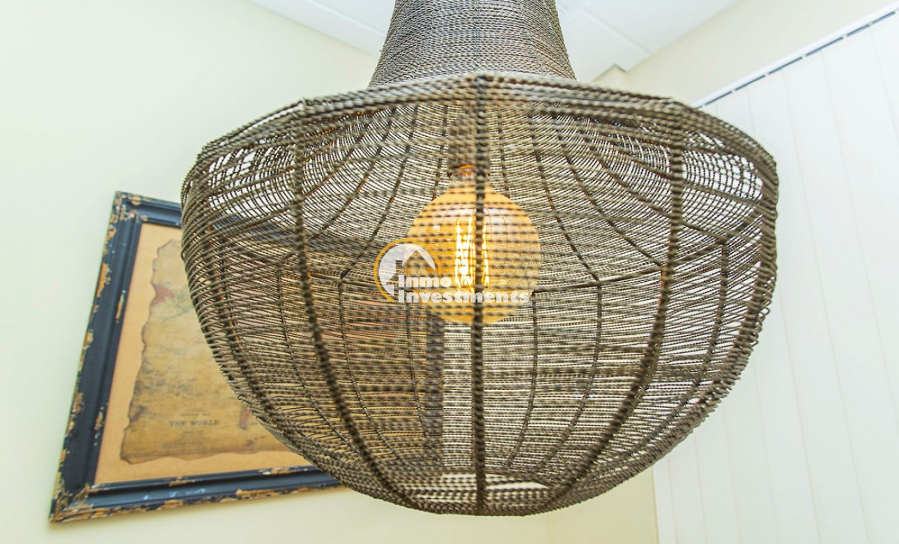 Resale - Commercial - Torrevieja - Habaneras