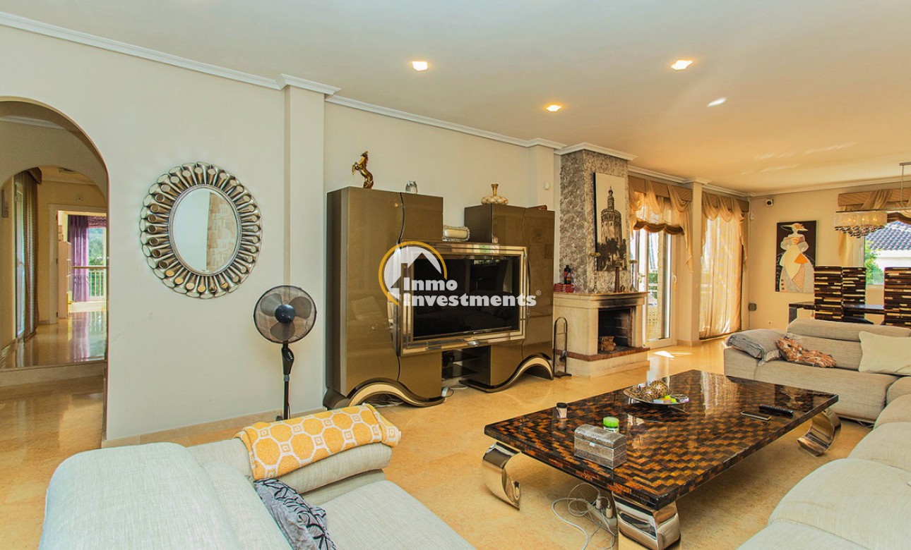 Resale - Villa - Torrevieja - Torrelamata