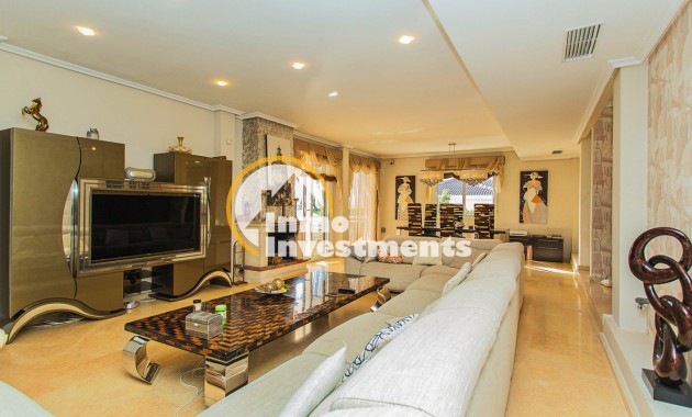 Resale - Villa - Torrevieja - Torrelamata