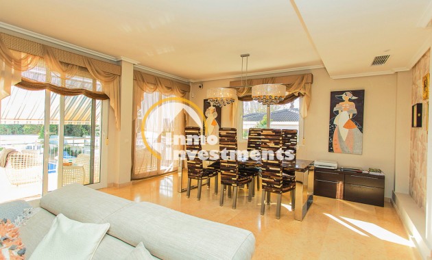 Resale - Villa - Torrevieja - Torrelamata