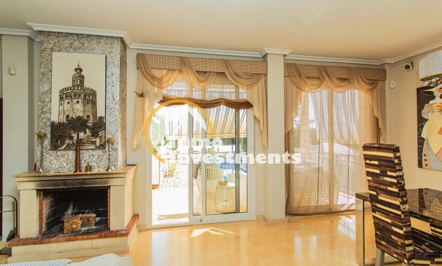 Resale - Villa - Torrevieja - Torrelamata