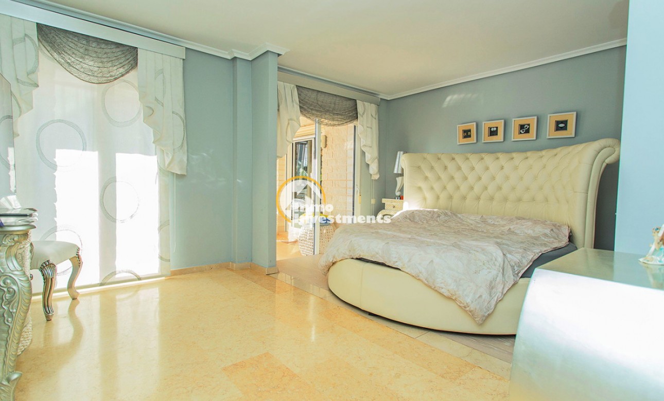 Resale - Villa - Torrevieja - Torrelamata