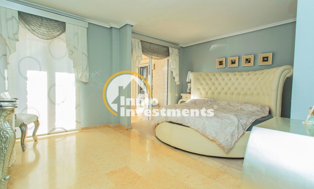 Resale - Villa - Torrevieja - Torrelamata