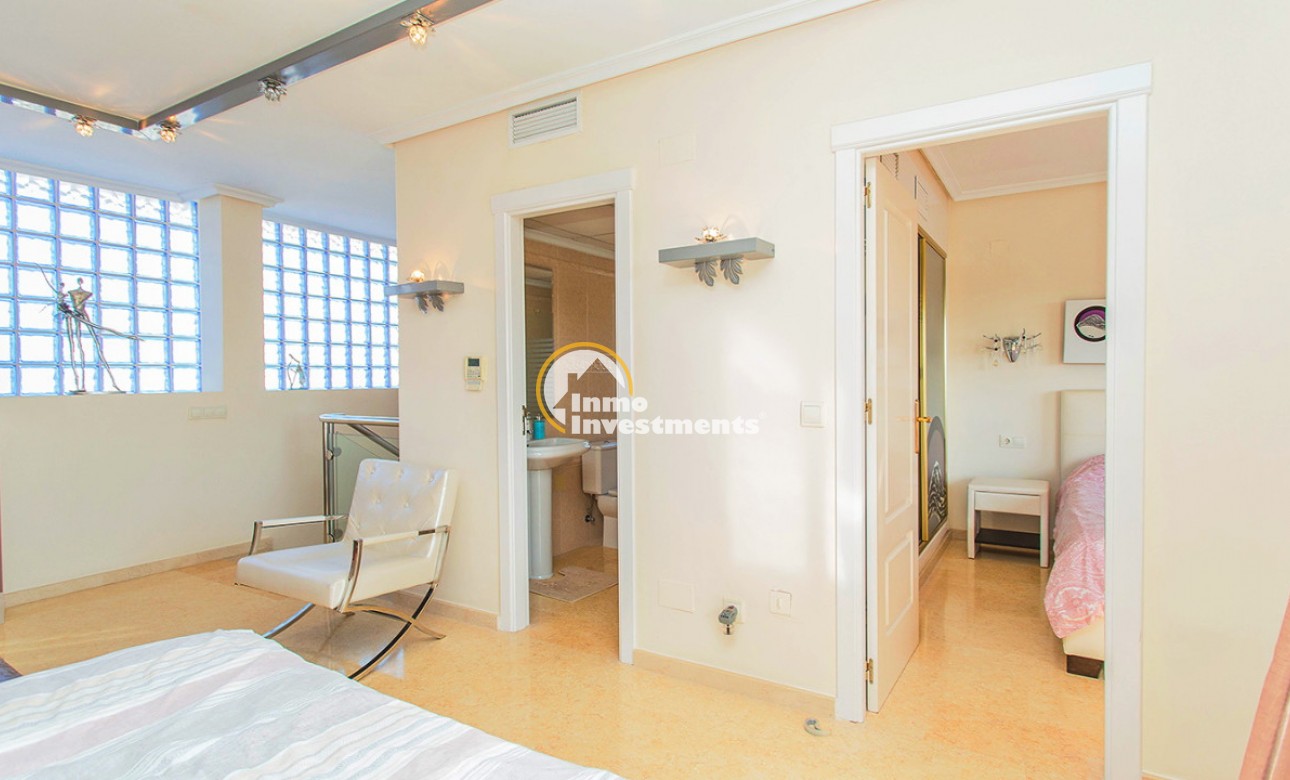 Resale - Villa - Torrevieja - Torrelamata