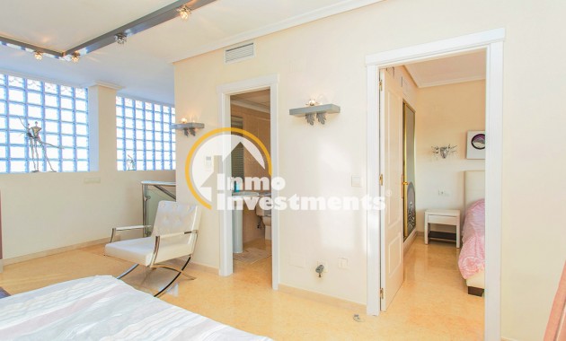 Resale - Villa - Torrevieja - Torrelamata