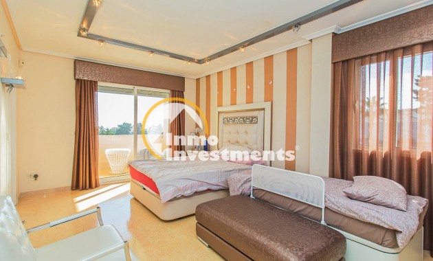 Resale - Villa - Torrevieja - Torrelamata