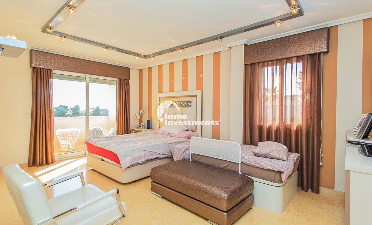 Resale - Villa - Torrevieja - Torrelamata