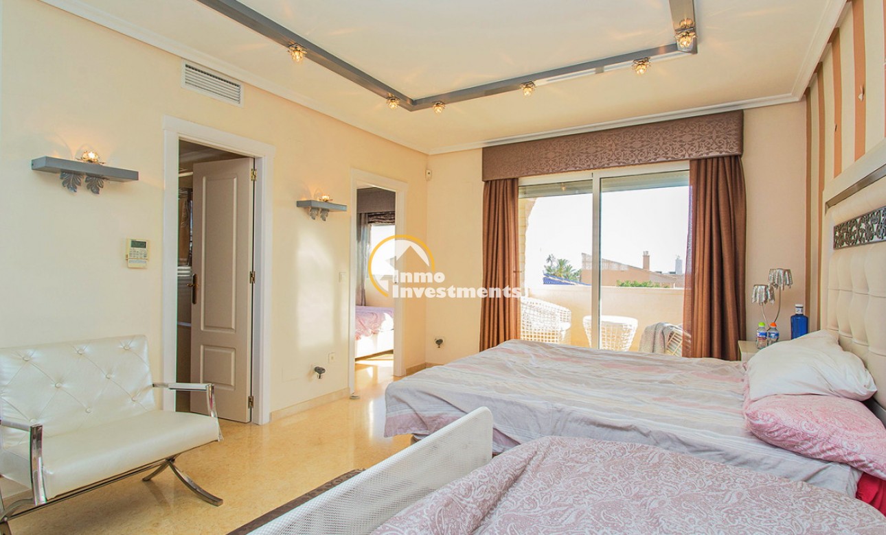 Resale - Villa - Torrevieja - Torrelamata