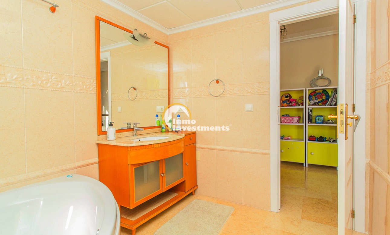 Resale - Villa - Torrevieja - Torrelamata