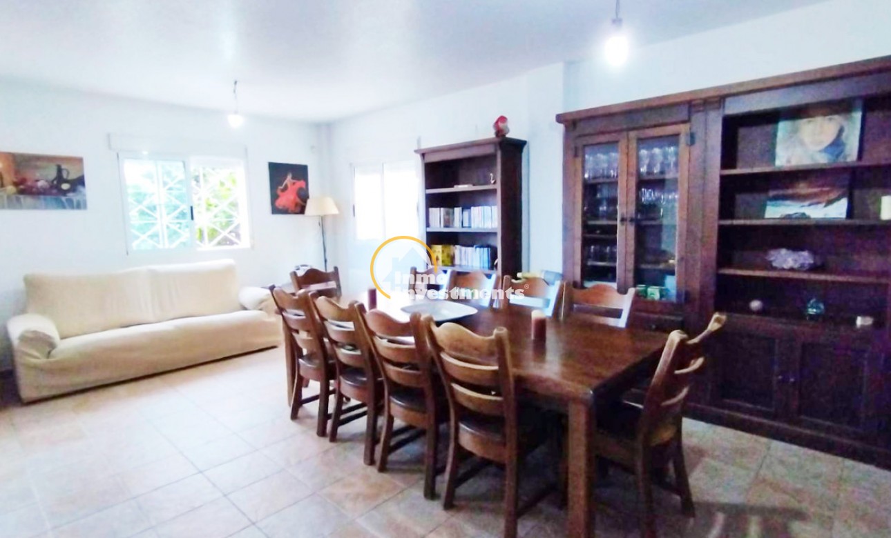 Resale - Villa - Torrevieja - La Torreta