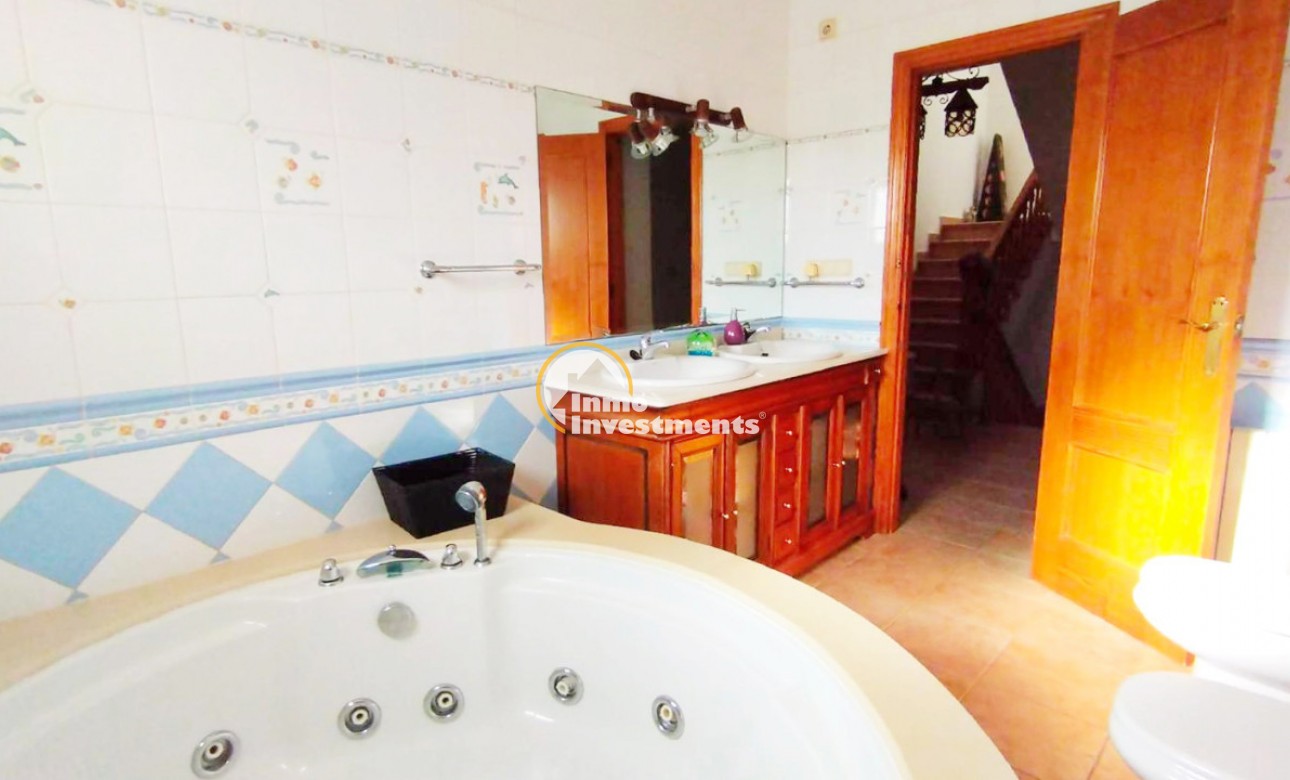 Resale - Villa - Torrevieja - La Torreta