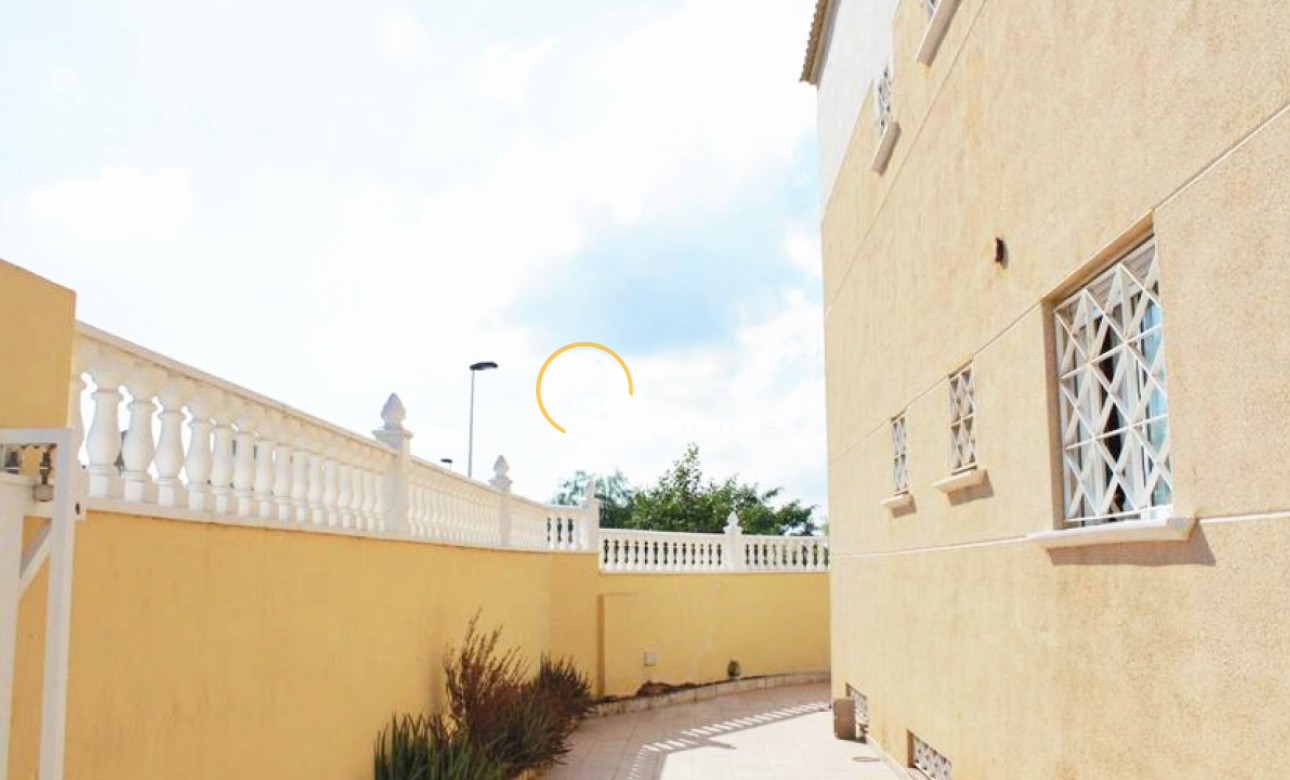Resale - Villa - Torrevieja - La Torreta