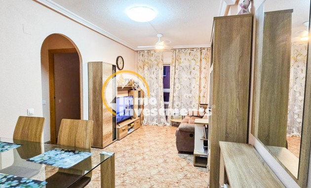 Resale - Apartment - Torrevieja - Playa del Cura