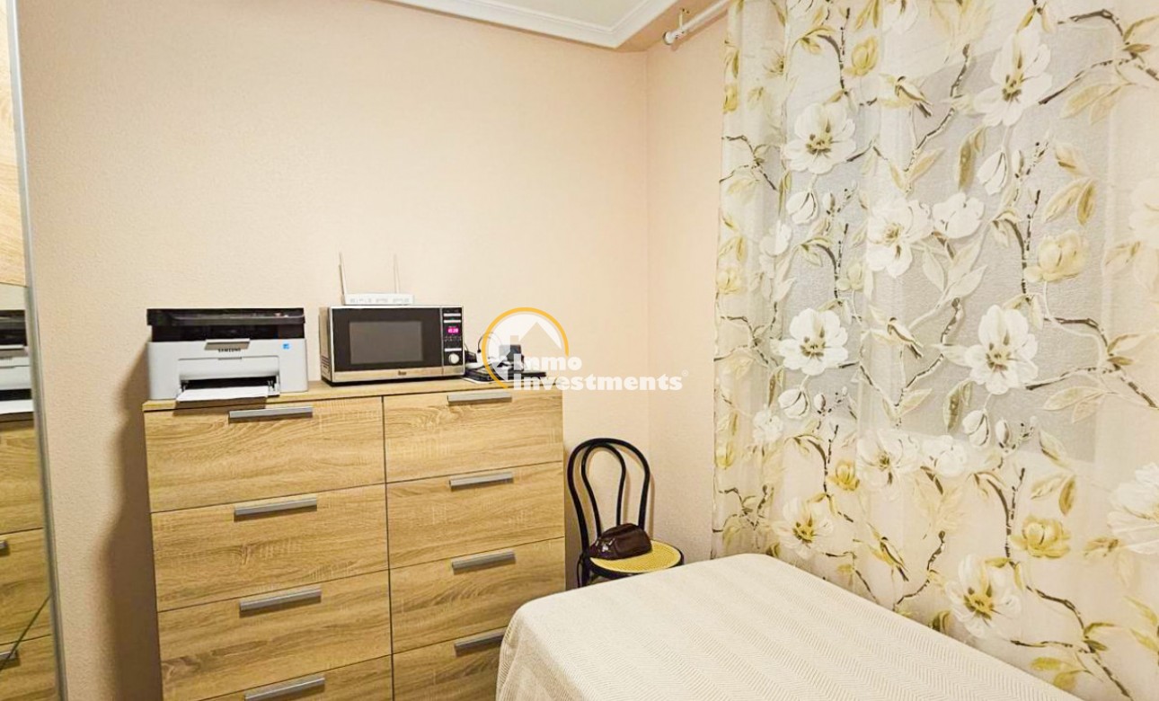 Resale - Apartment - Torrevieja - Playa del Cura