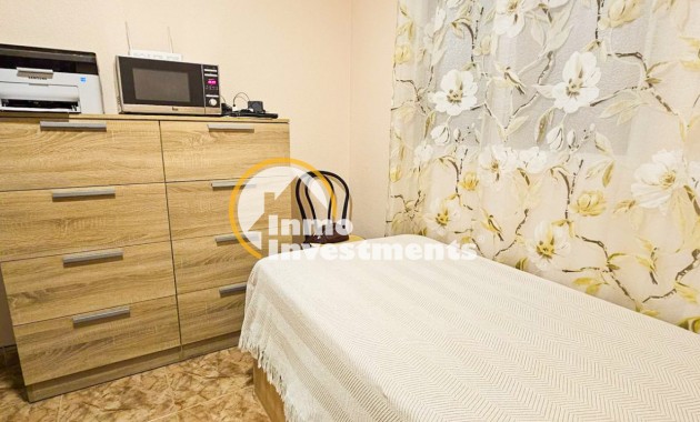 Resale - Apartment - Torrevieja - Playa del Cura