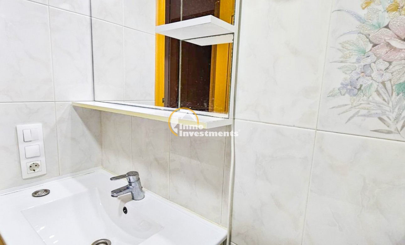 Resale - Apartment - Torrevieja - Playa del Cura