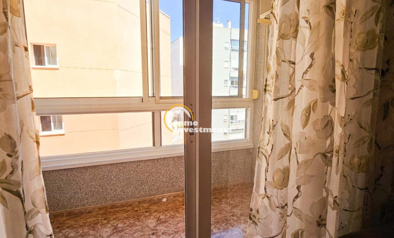 Resale - Apartment - Torrevieja - Playa del Cura