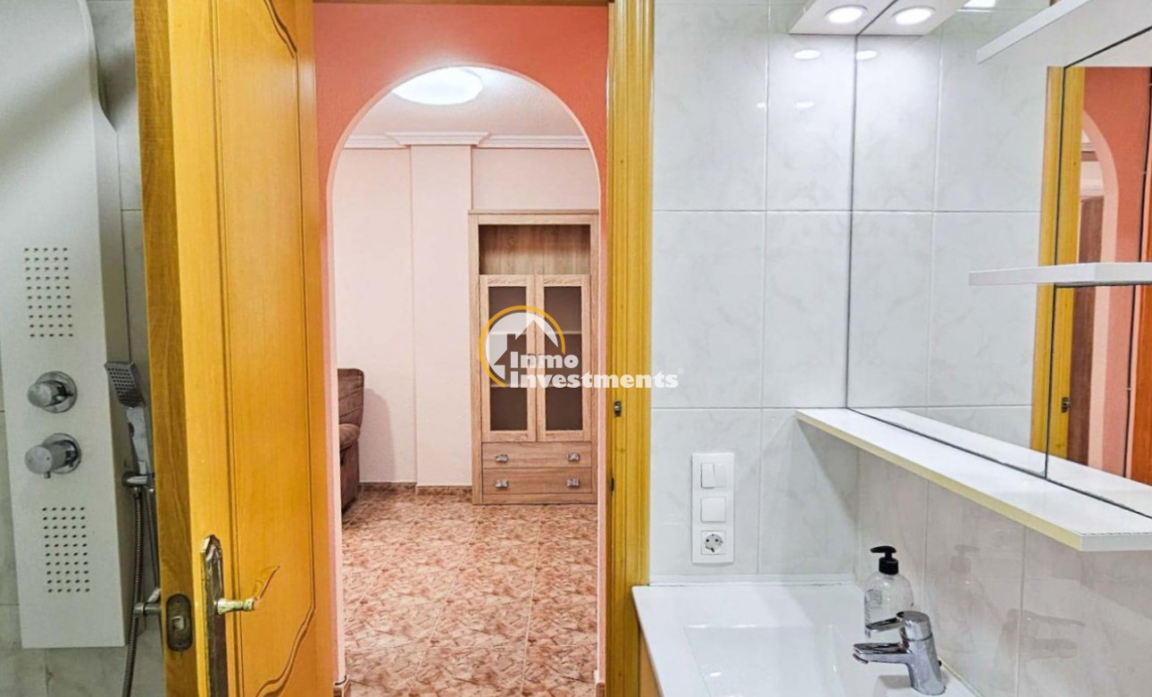 Resale - Apartment - Torrevieja - Playa del Cura