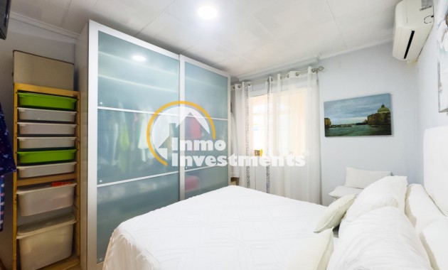 Resale - Bungalow - Torrevieja - San Luis