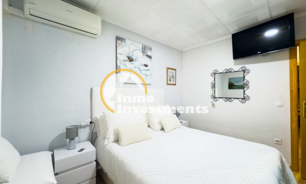 Resale - Bungalow - Torrevieja - San Luis