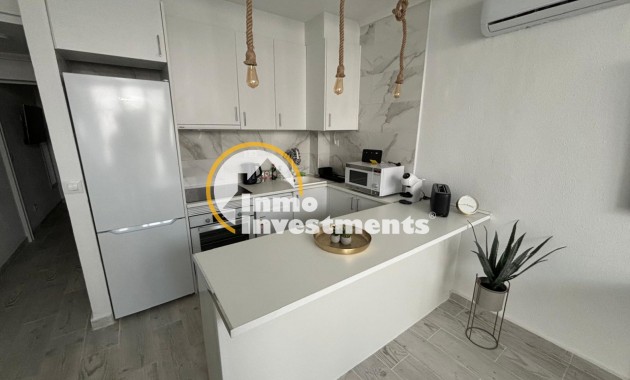 Resale - Apartment - Torrevieja - La Mata