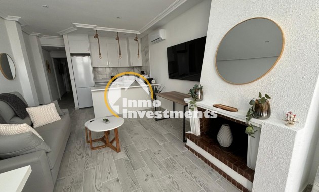 Resale - Apartment - Torrevieja - La Mata