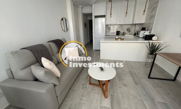 Resale - Apartment - Torrevieja - La Mata