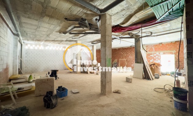 Resale - Commercial - Torrevieja - PARQUE DE LAS NACIONES