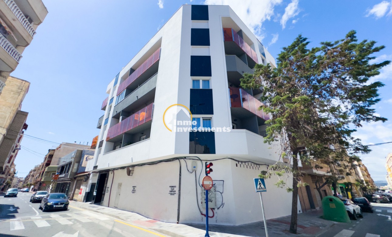 Resale - Commercial - Torrevieja - PARQUE DE LAS NACIONES