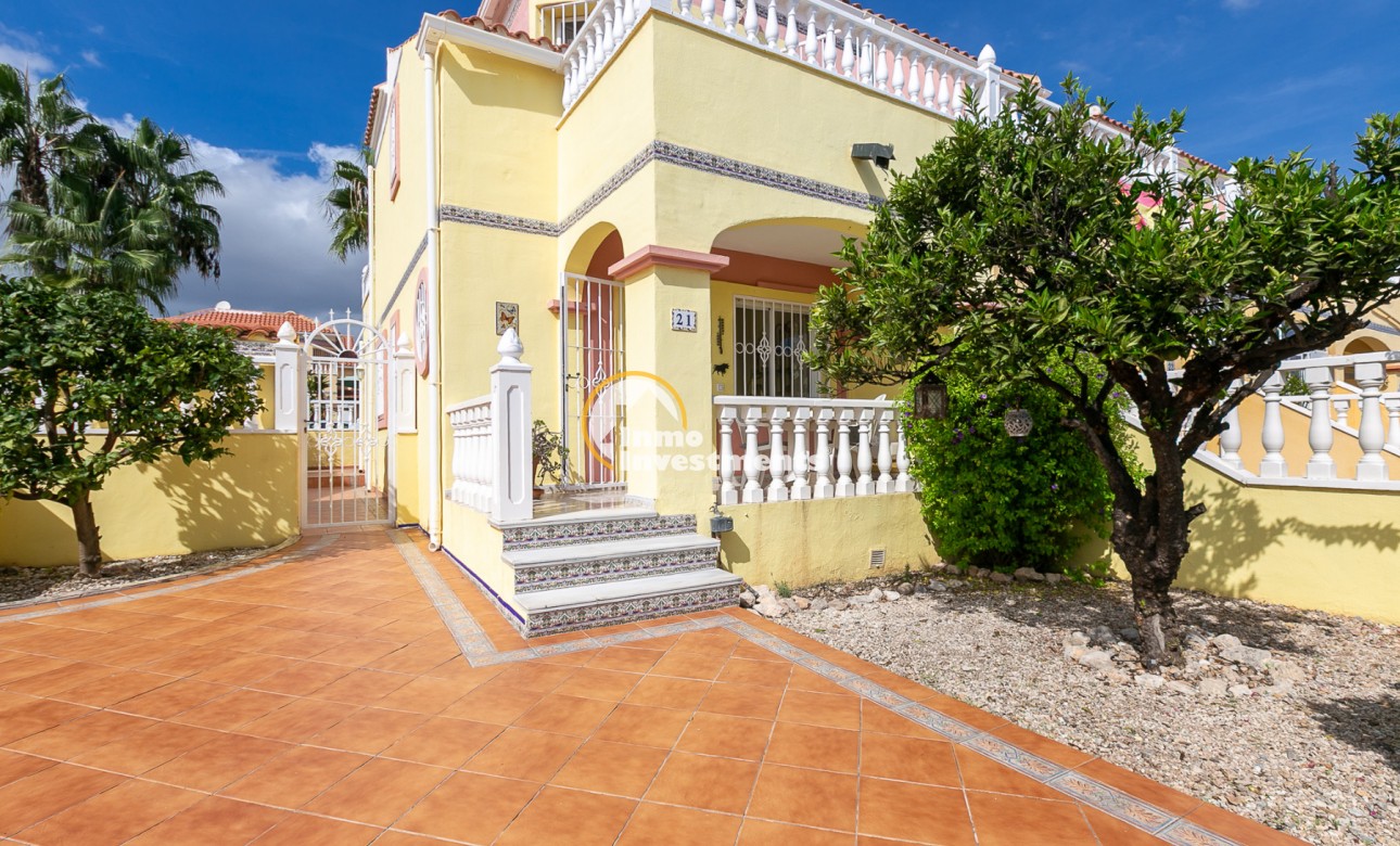 Resale - Town house - Cabo Roig - La Regia
