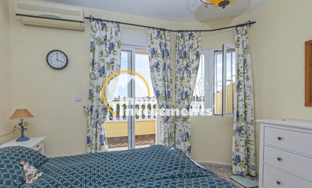 Resale - Town house - Cabo Roig - La Regia