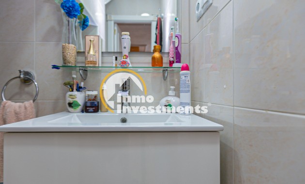 Bestaande bouw - Half vrijstaande villa - Los Altos