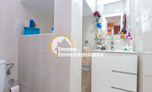 Bestaande bouw - Half vrijstaande villa - Los Altos