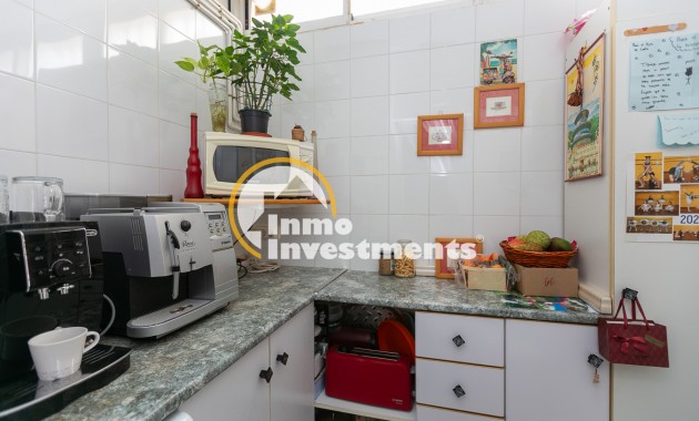 Bestaande bouw - Half vrijstaande villa - Los Altos