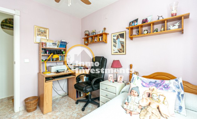 Bestaande bouw - Half vrijstaande villa - Los Altos