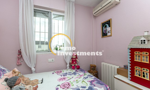 Bestaande bouw - Half vrijstaande villa - Los Altos